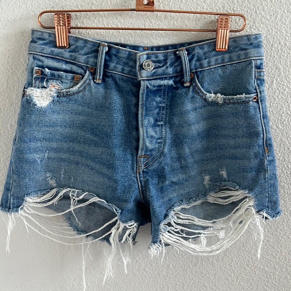 GRLFRND Helena Short Front Button Distressing 23